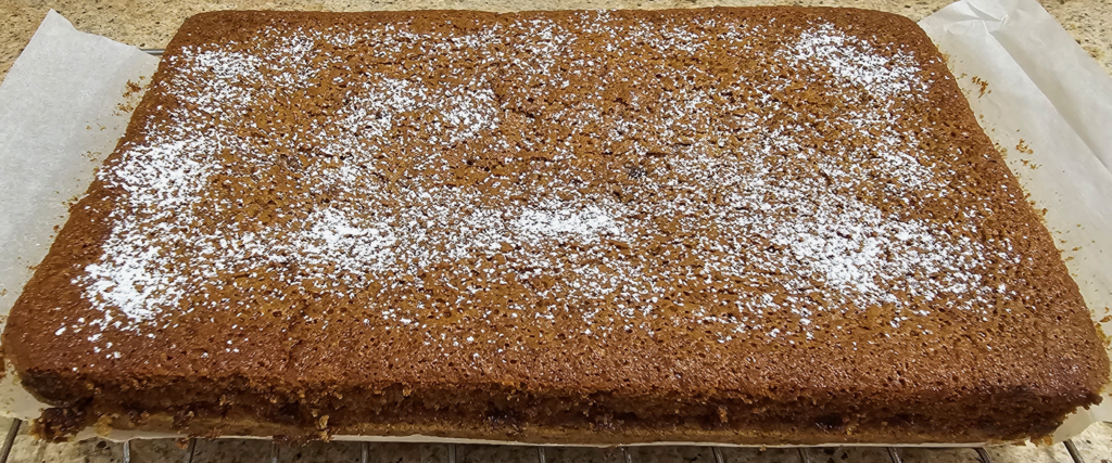 old-fashioned ginger cake tray bake